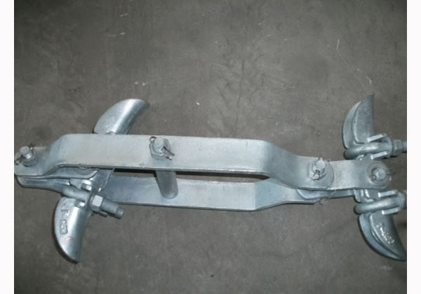 Double suspension clamp